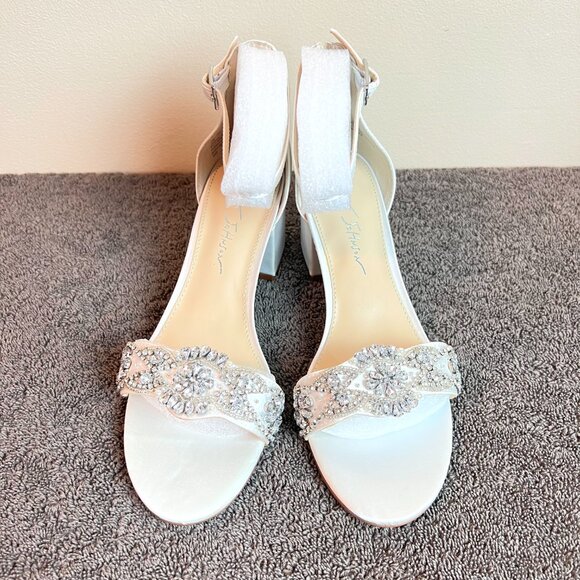 Betsey Johnson Womens Size 7 Ivory White Satin Jewel Dress Sandals Heels Shoes - Picture 2 of 13